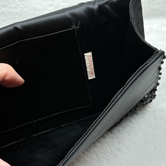 Elegant Black Beaded Clutch - Picture 9 of 11